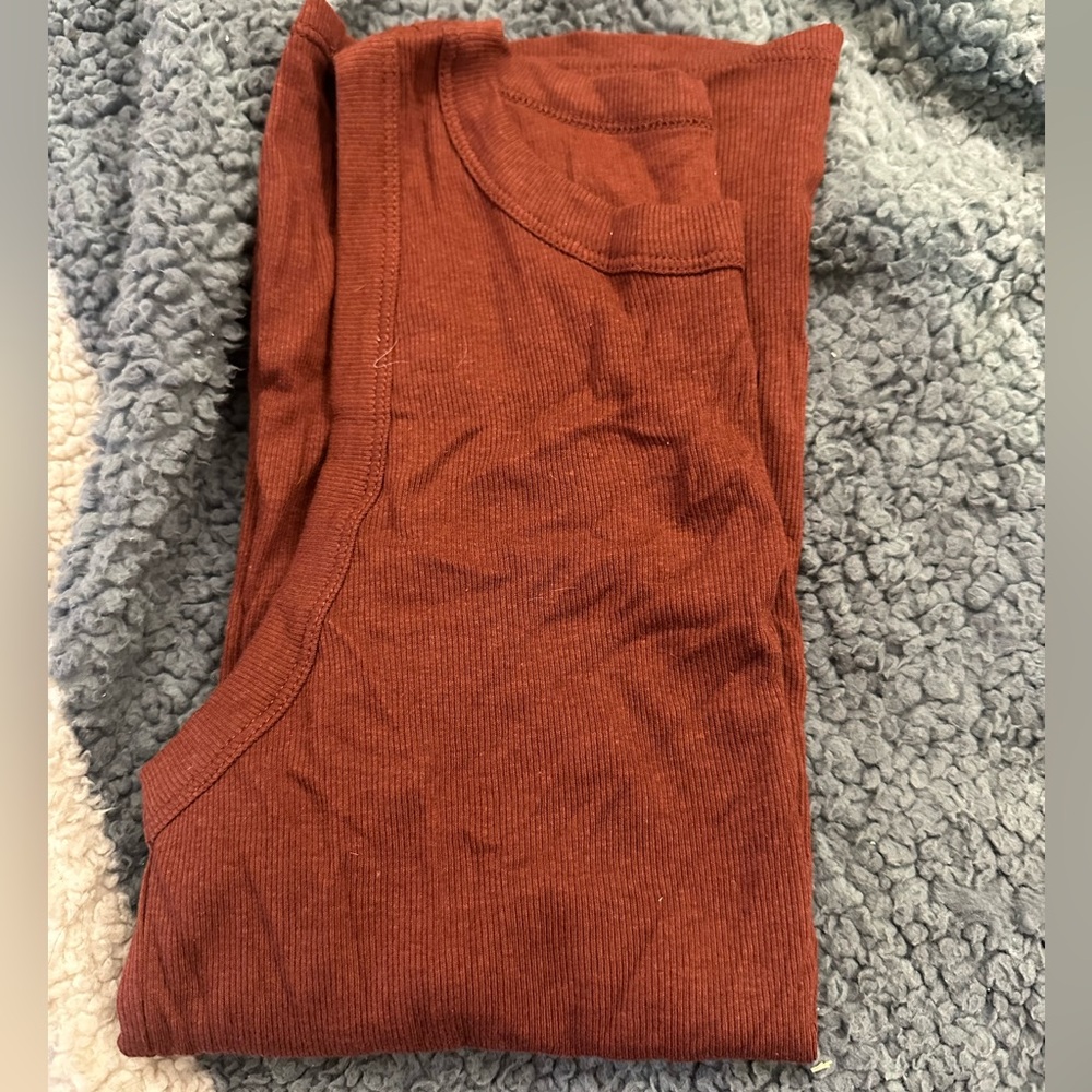 rust tank top
